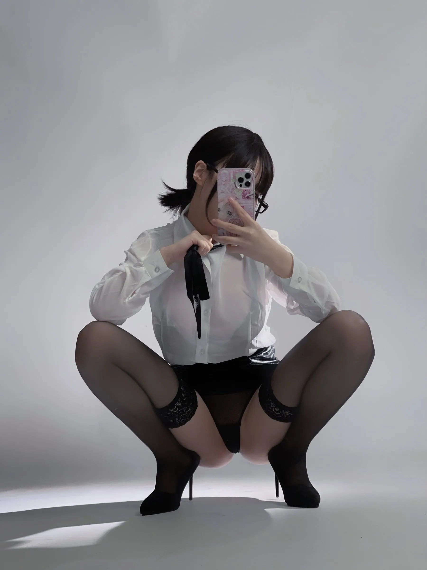 幼愛youmeko – NO.12 黑丝眼镜OL [29P]插图9